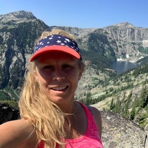 Meet your Posher, Carla